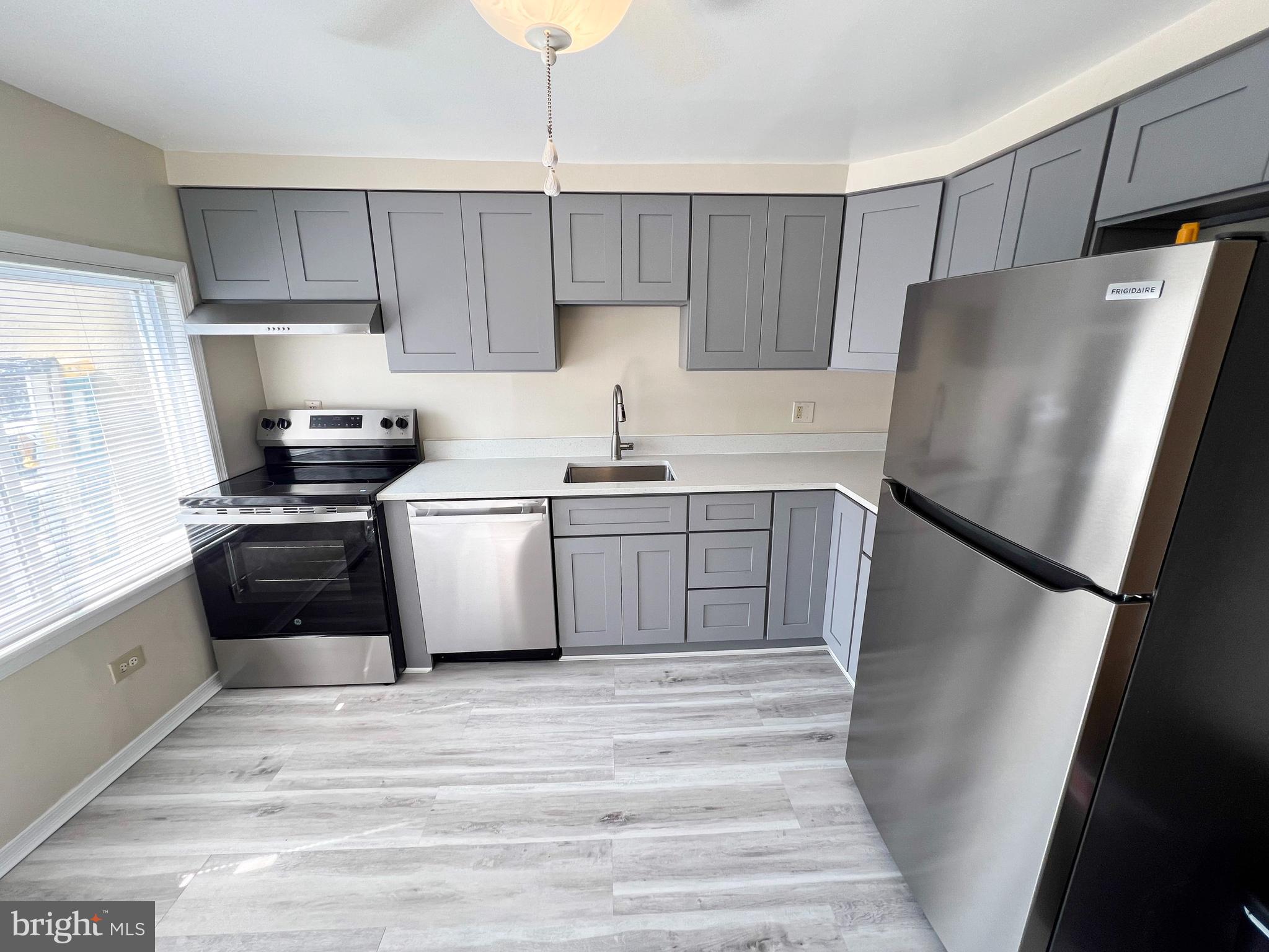 HIGHLANDTOWN - Residential