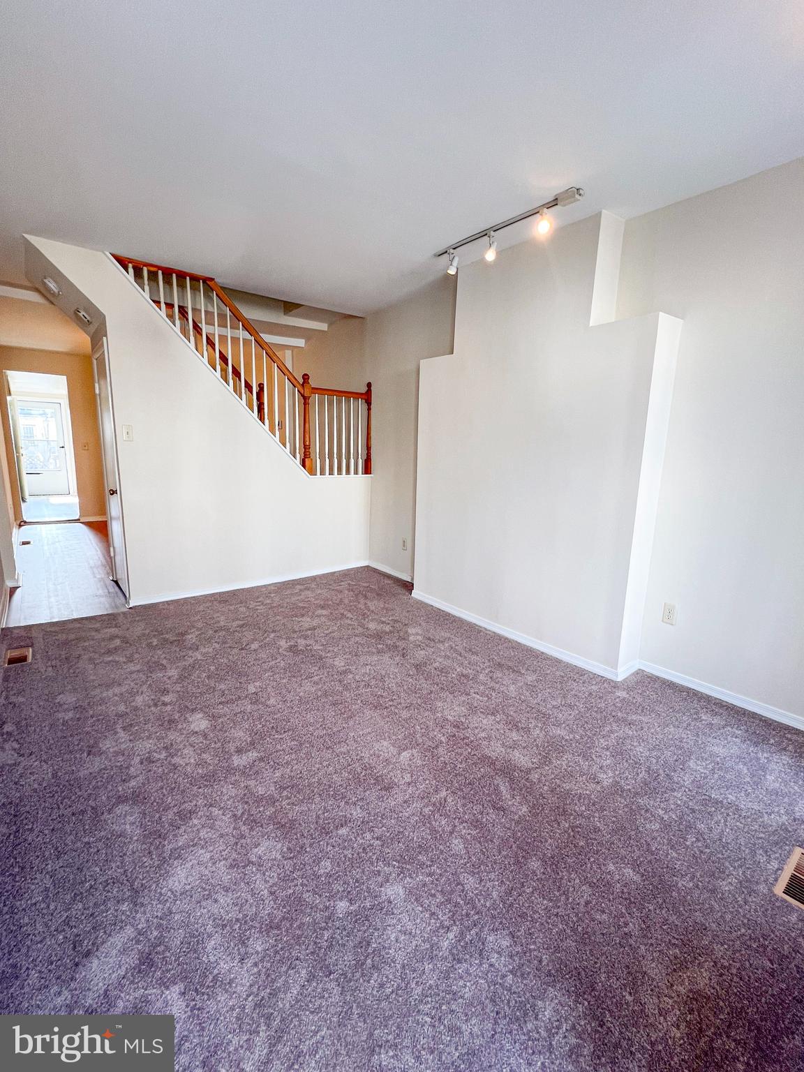 HIGHLANDTOWN - Residential