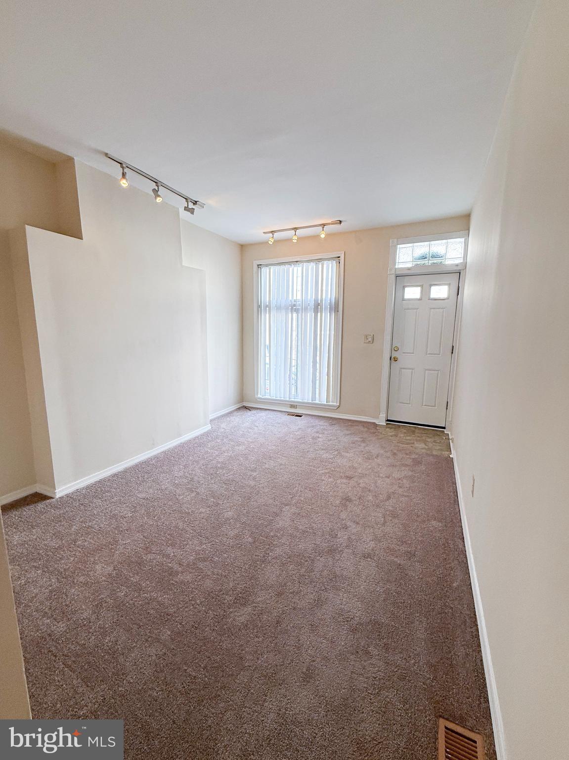 HIGHLANDTOWN - Residential