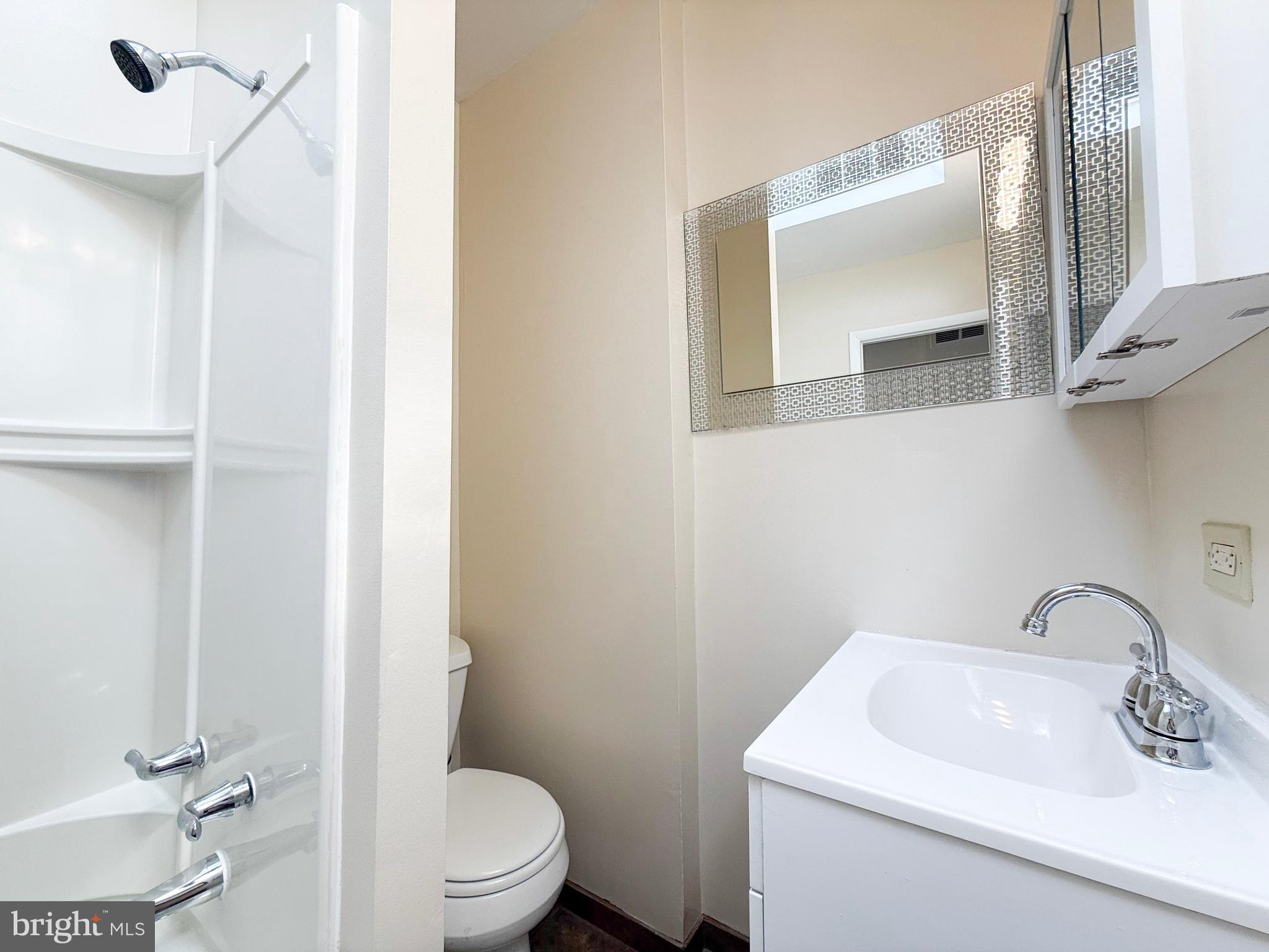 HIGHLANDTOWN - Residential