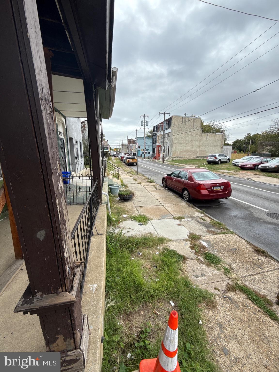 3023 W DAUPHIN STREET