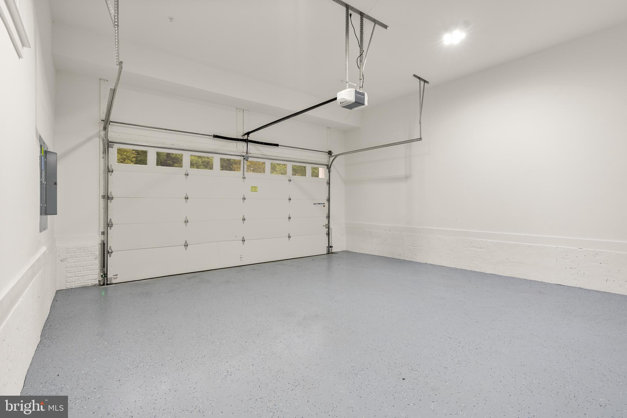 BURNING TREE VALLEY - Residential