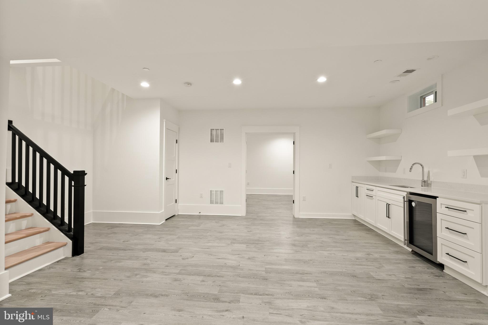 BURNING TREE VALLEY - Residential