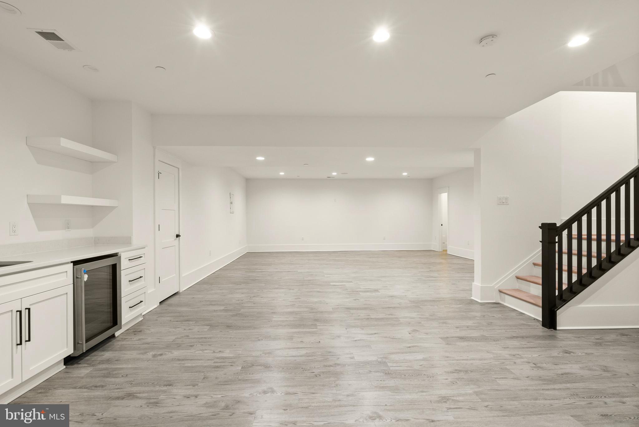 BURNING TREE VALLEY - Residential