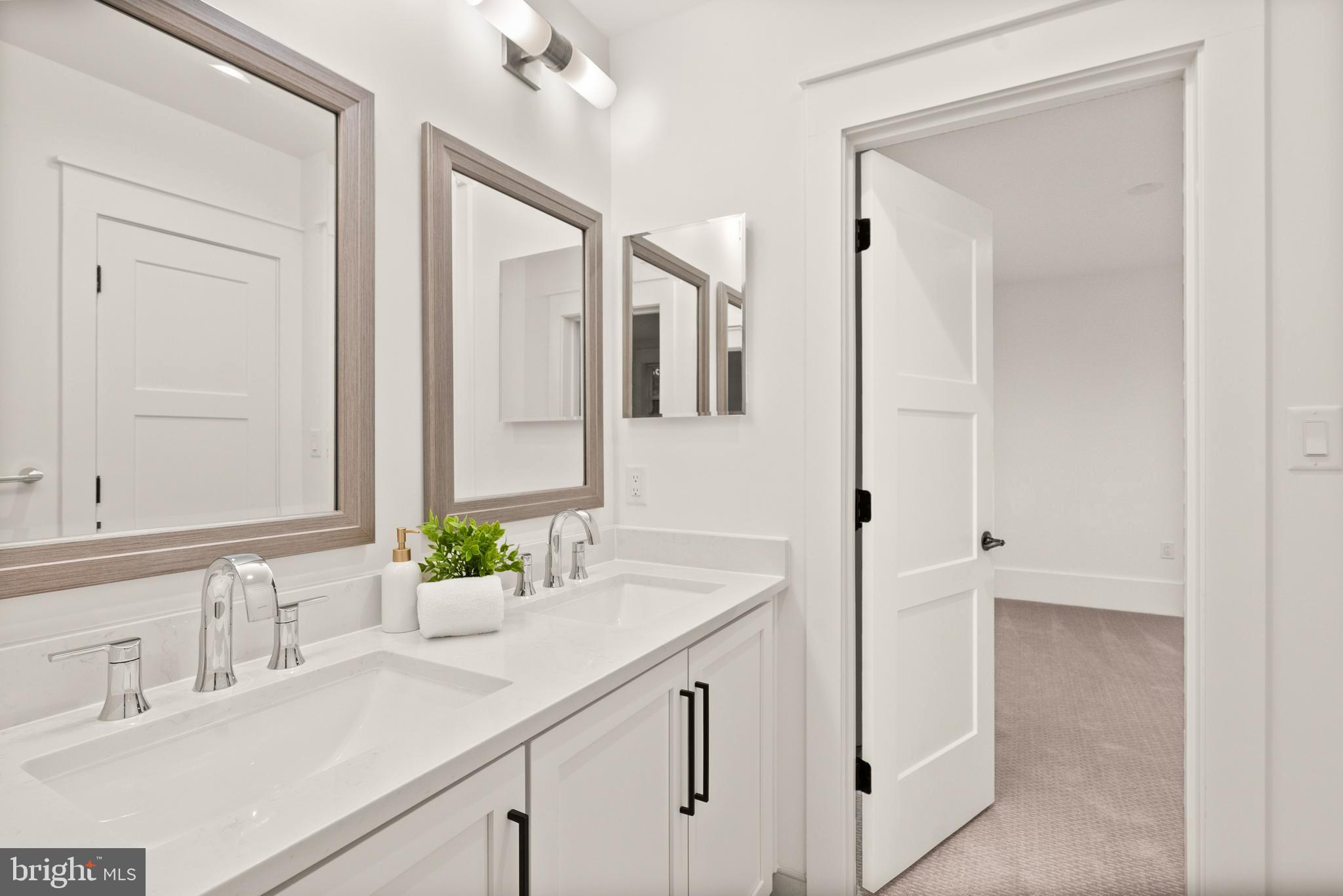 BURNING TREE VALLEY - Residential