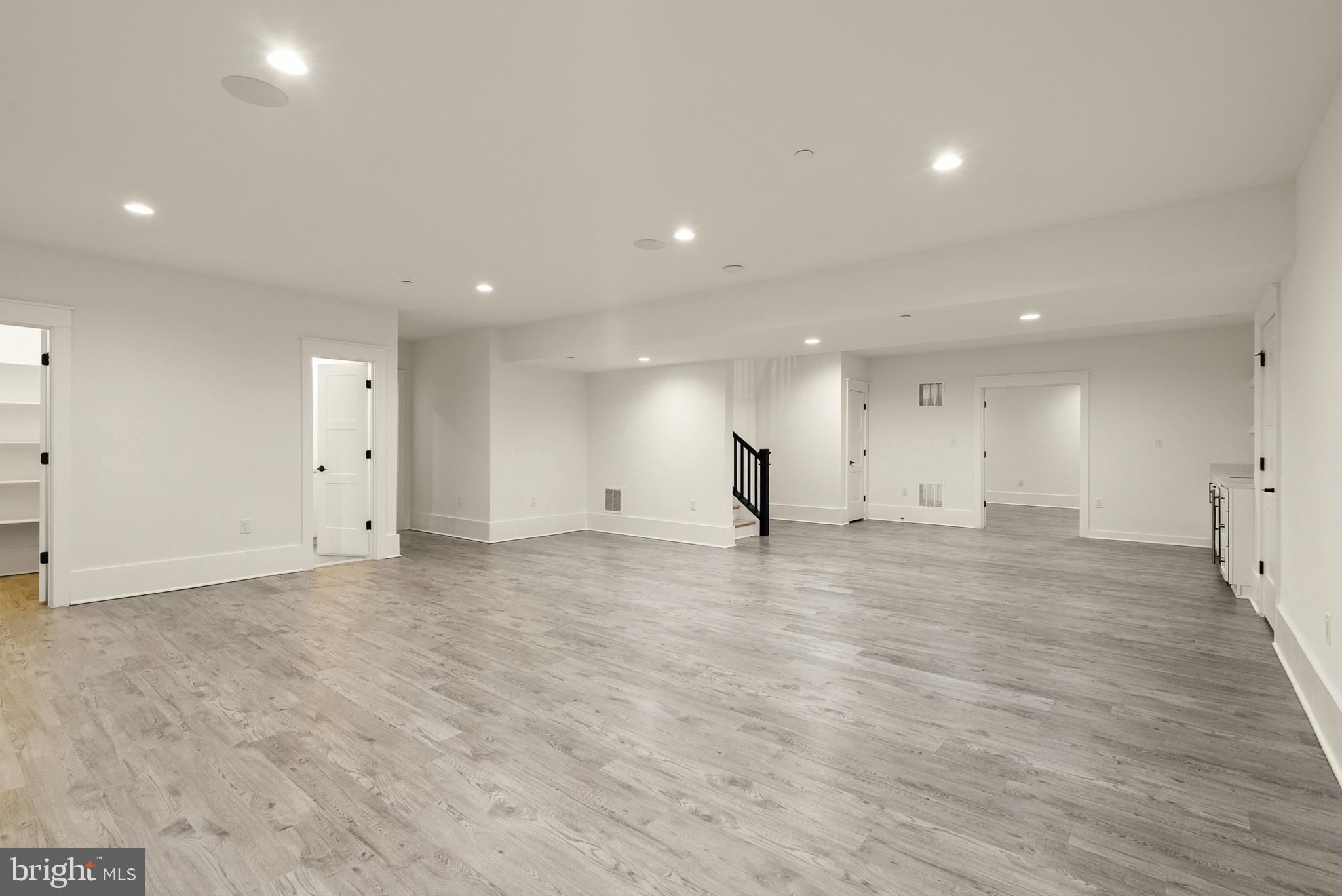 BURNING TREE VALLEY - Residential