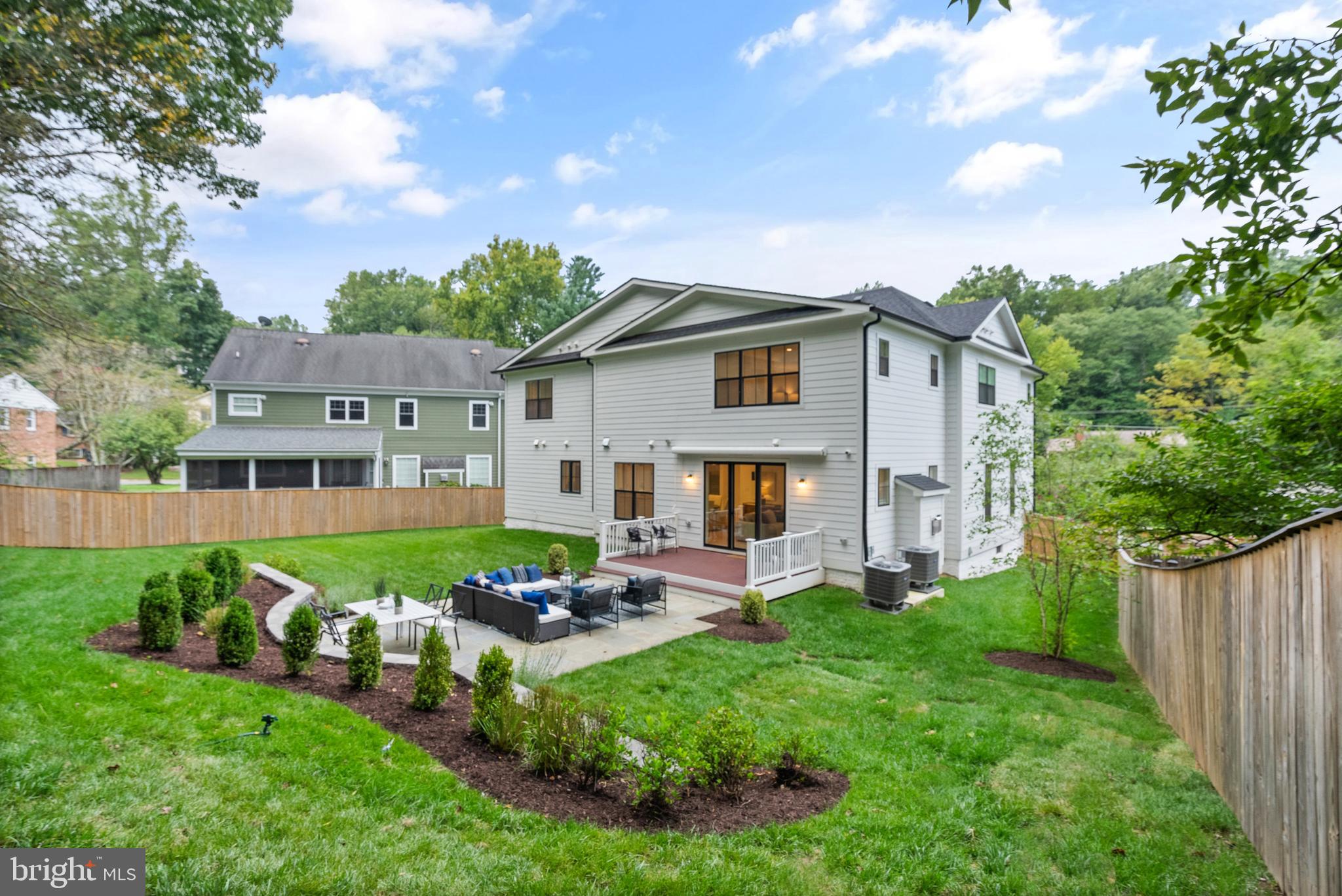 BURNING TREE VALLEY - Residential