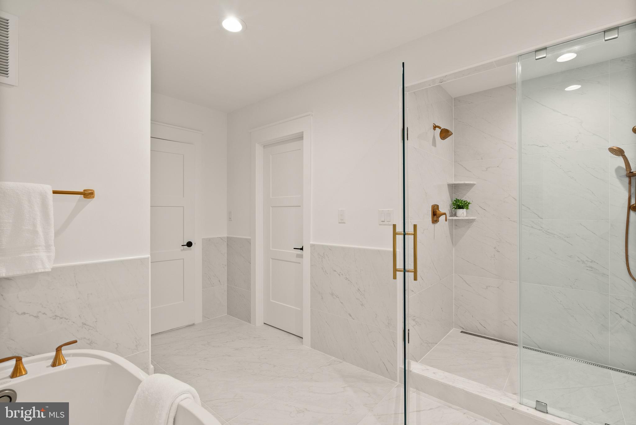 BURNING TREE VALLEY - Residential