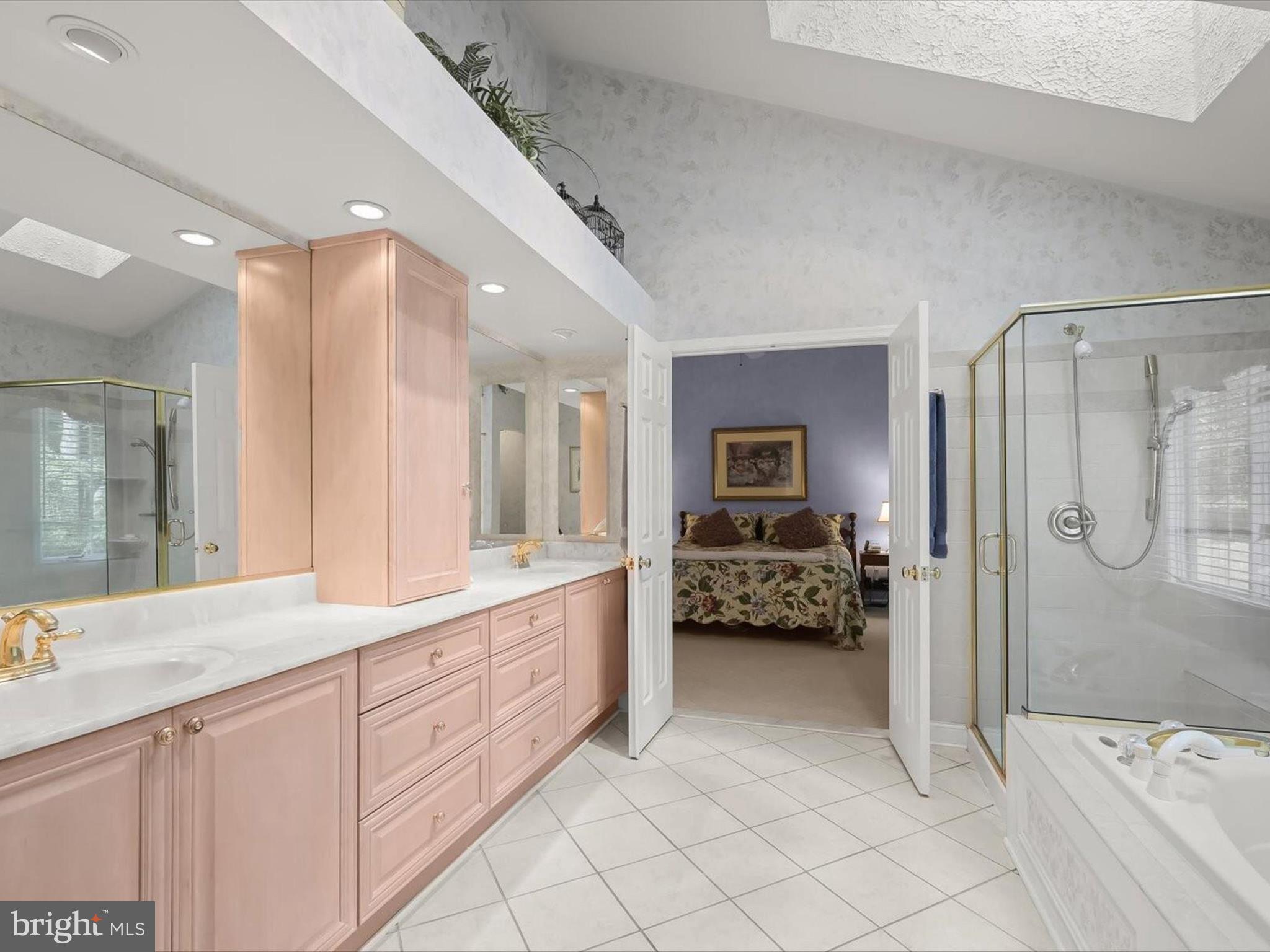 FOXHALL FARM - Residential