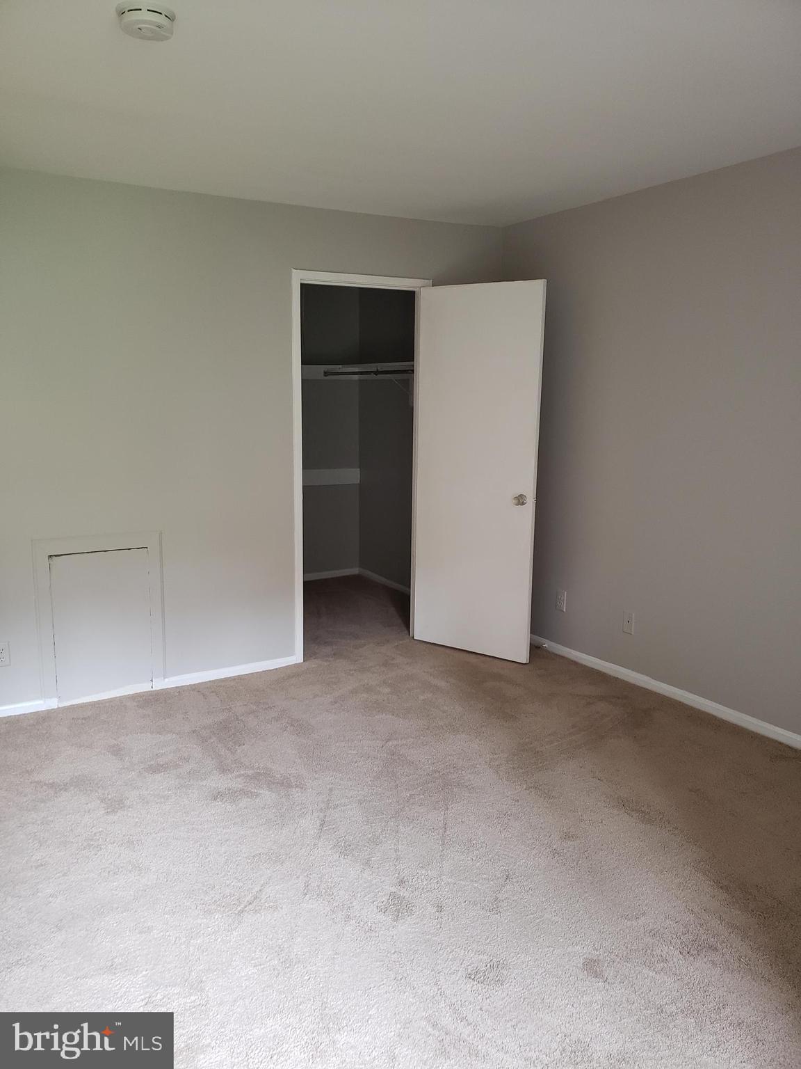 HERITAGE COURT - Residential Lease