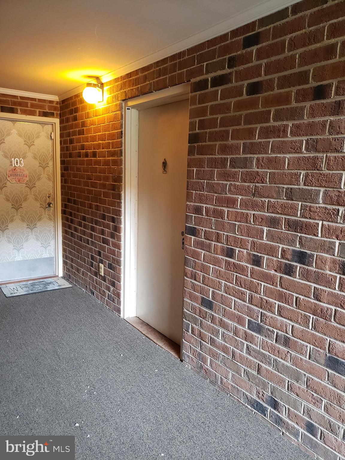 HERITAGE COURT - Residential Lease