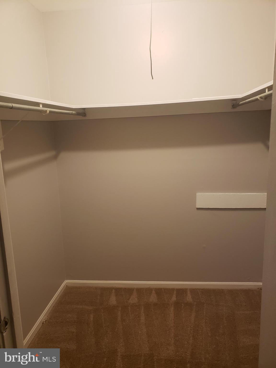 HERITAGE COURT - Residential Lease