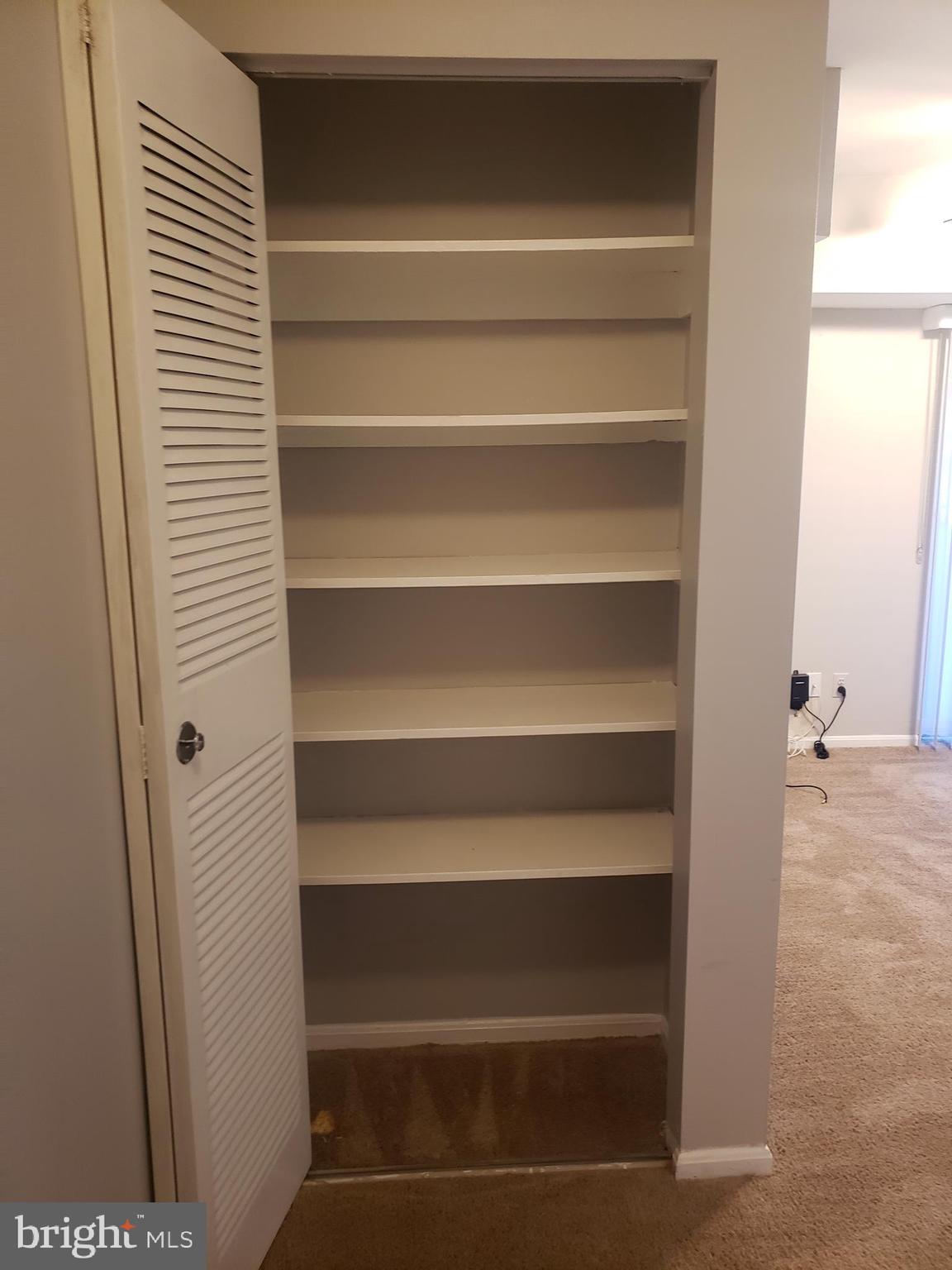 HERITAGE COURT - Residential Lease