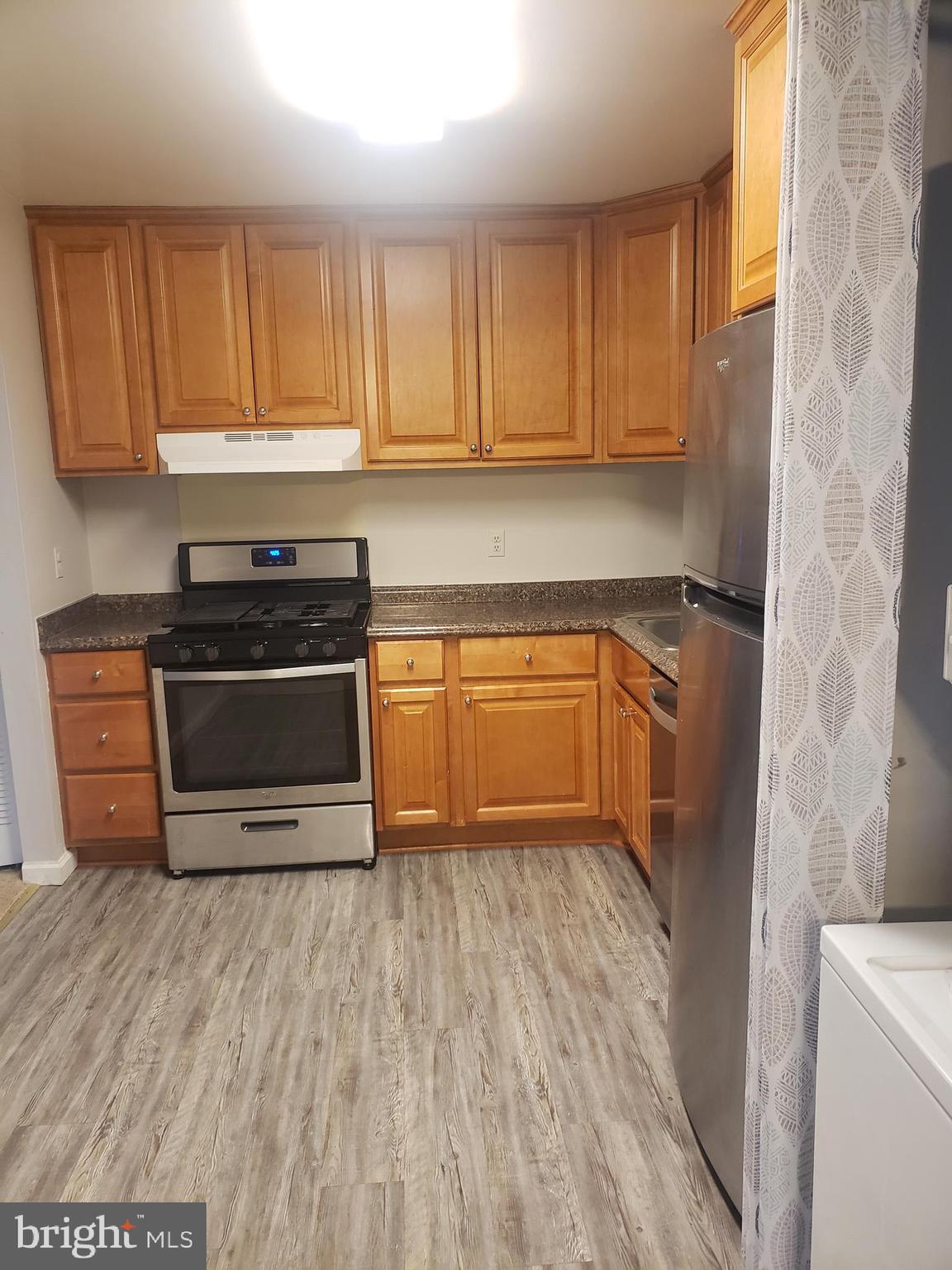 HERITAGE COURT - Residential Lease