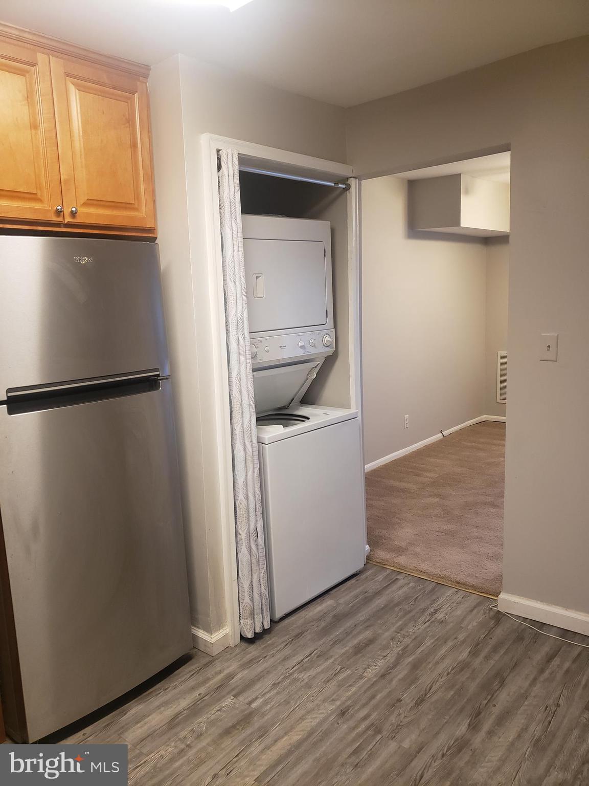 HERITAGE COURT - Residential Lease