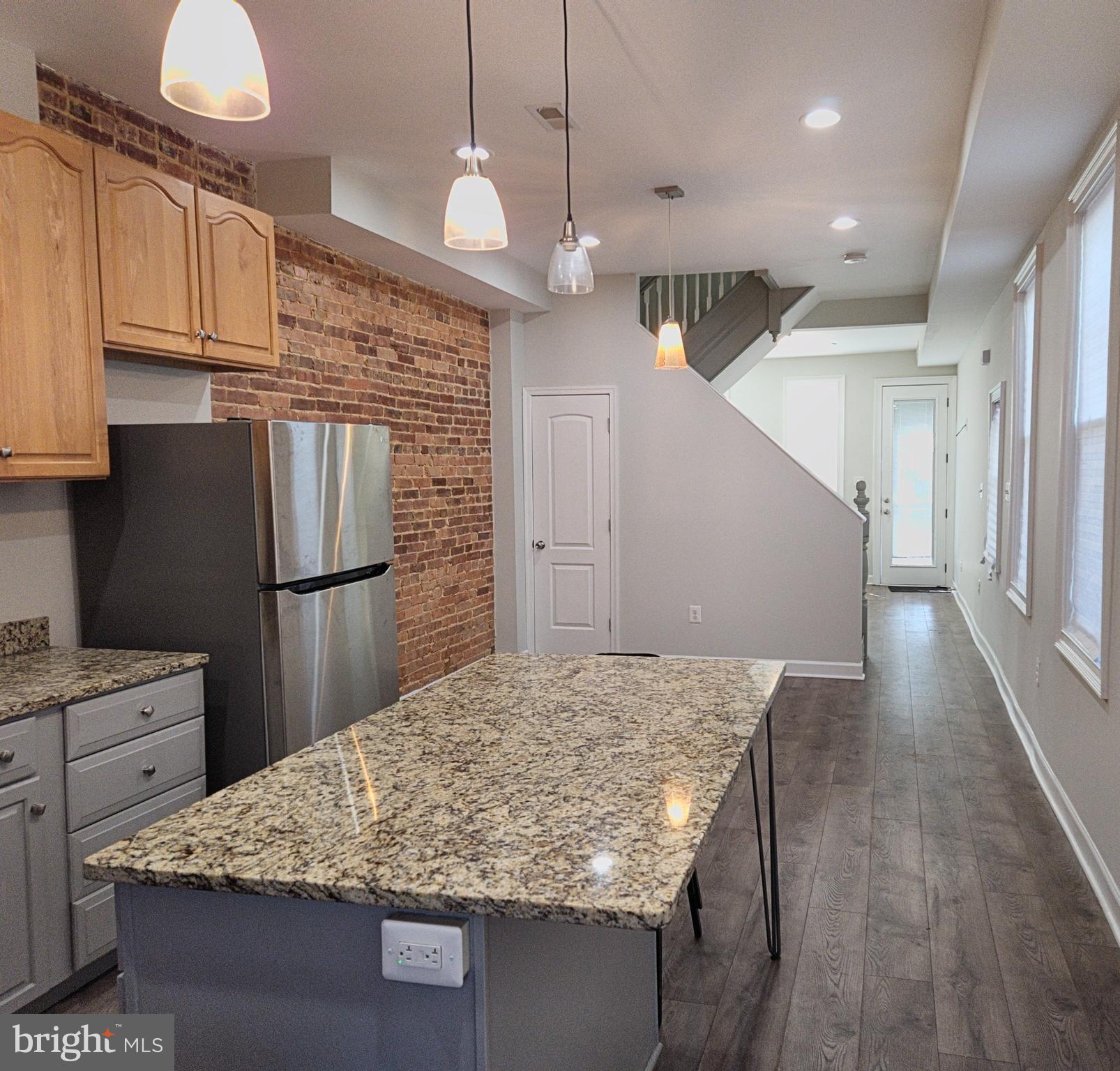 WAVERLY - Residential Lease