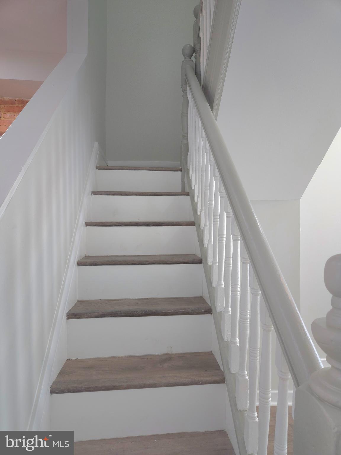 WAVERLY - Residential Lease