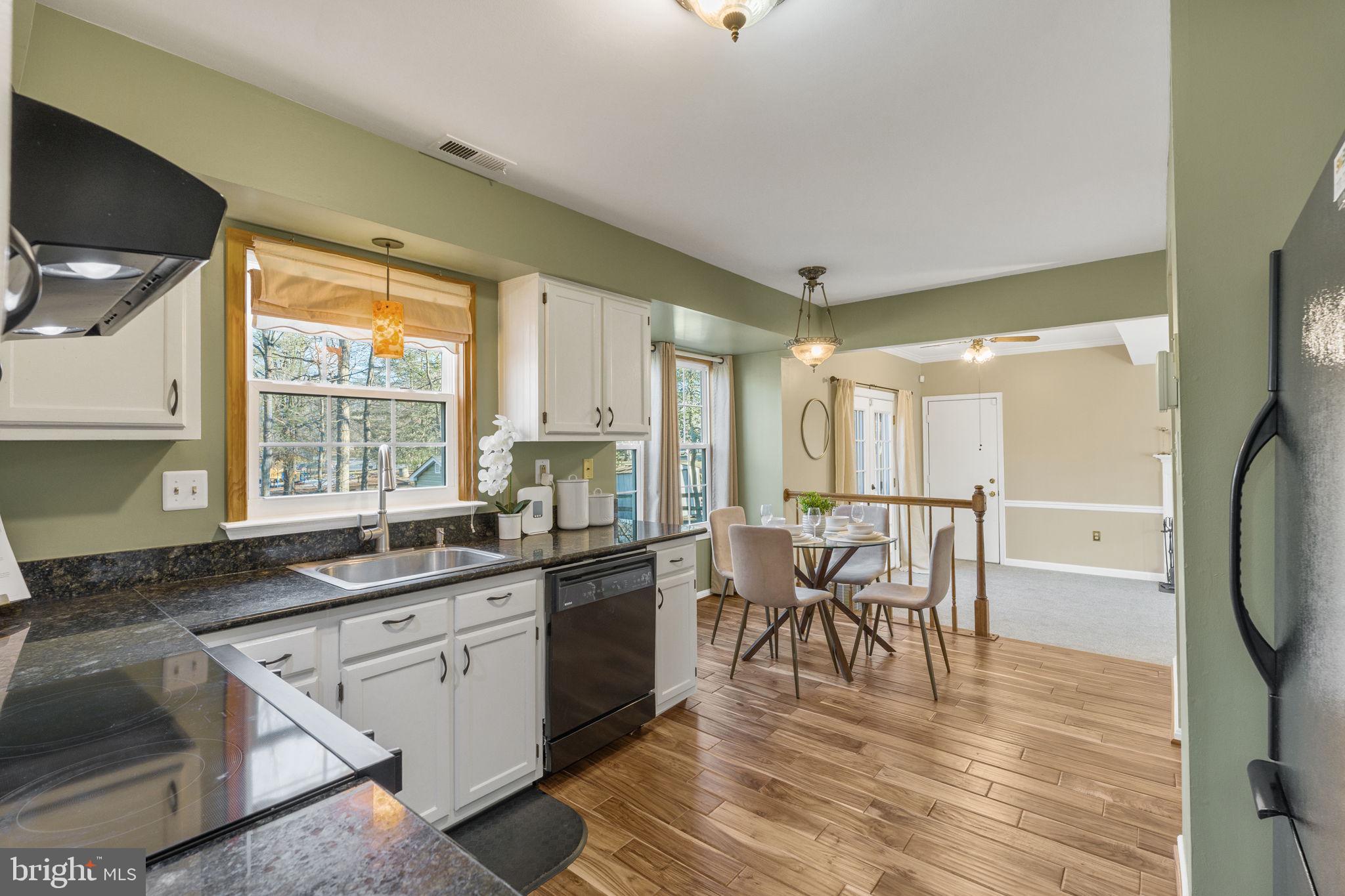 WESTLAKE VILLAGE - Residential