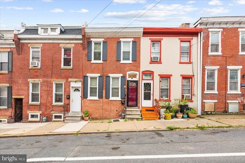 Photo of 1320 Lancaster Avenue, WILMINGTON, DE 19805 (MLS # DENC2107620)