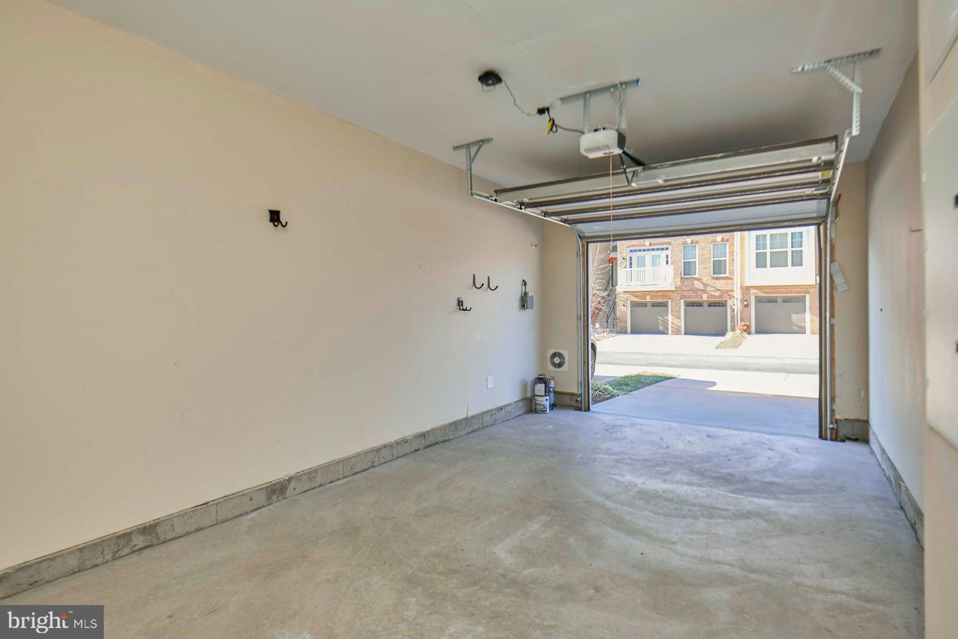 EAST GATE 3 CONDOMINIUM - Residential