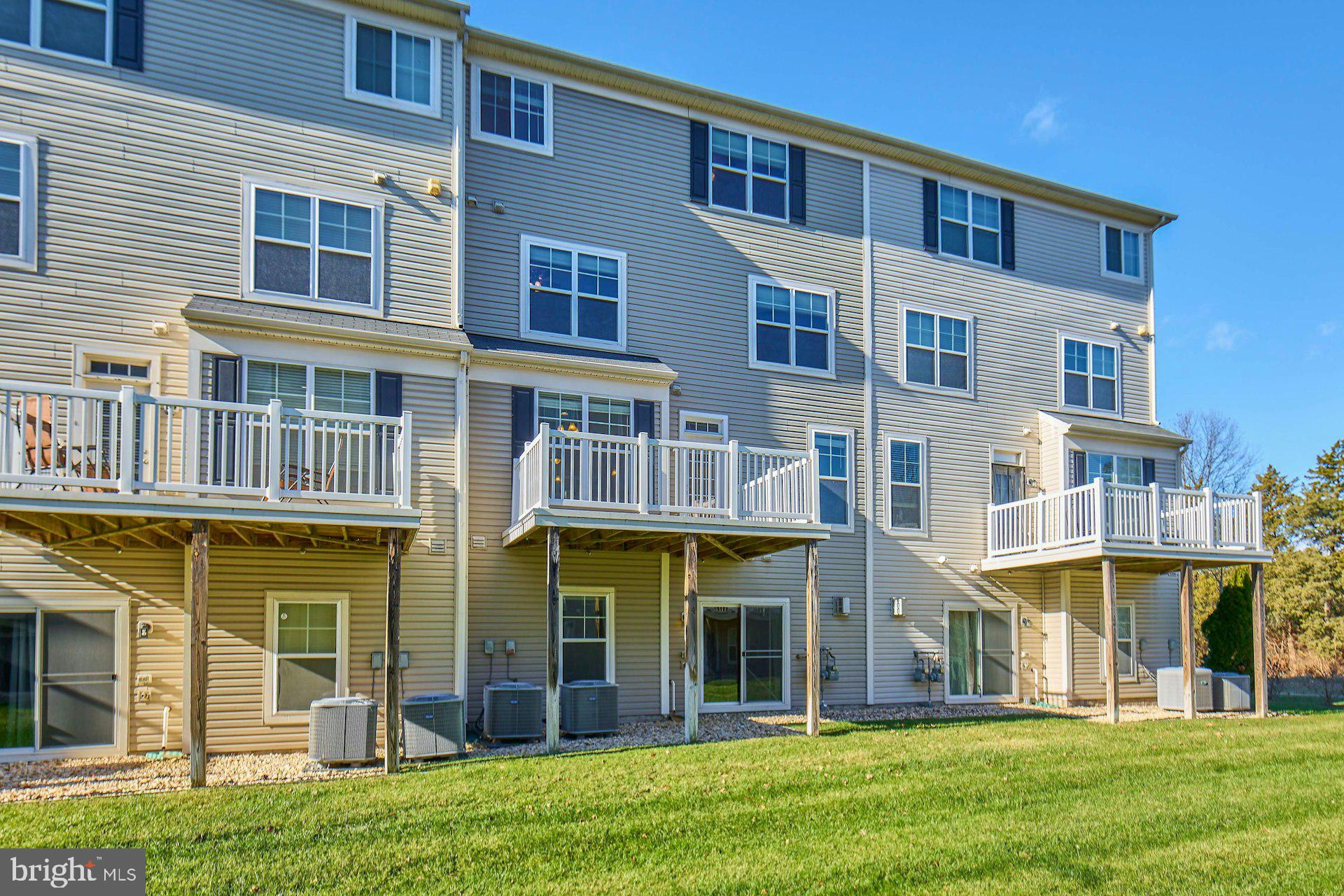 EAST GATE 3 CONDOMINIUM - Residential