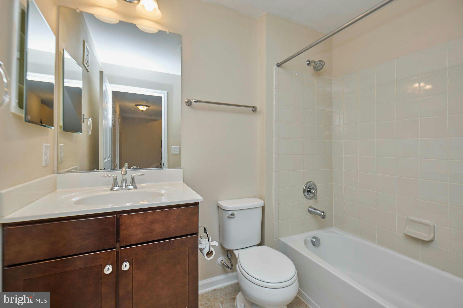 EAST GATE 3 CONDOMINIUM - Residential