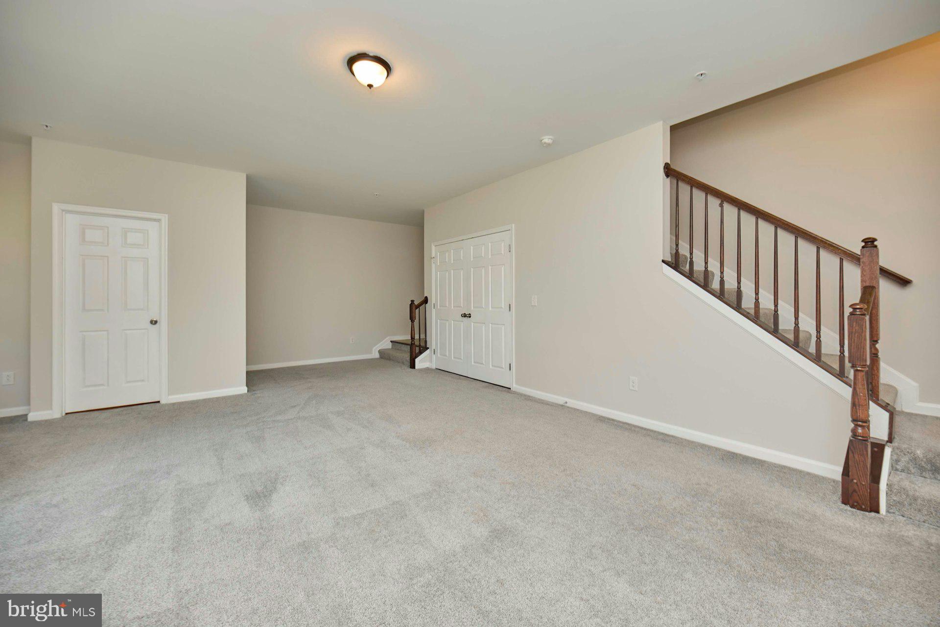 EAST GATE 3 CONDOMINIUM - Residential