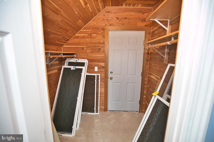 RIVERSIDE PINES - Residential