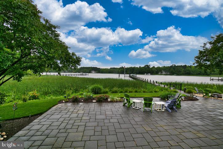 RIVERSIDE PINES - Residential