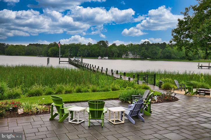 RIVERSIDE PINES - Residential