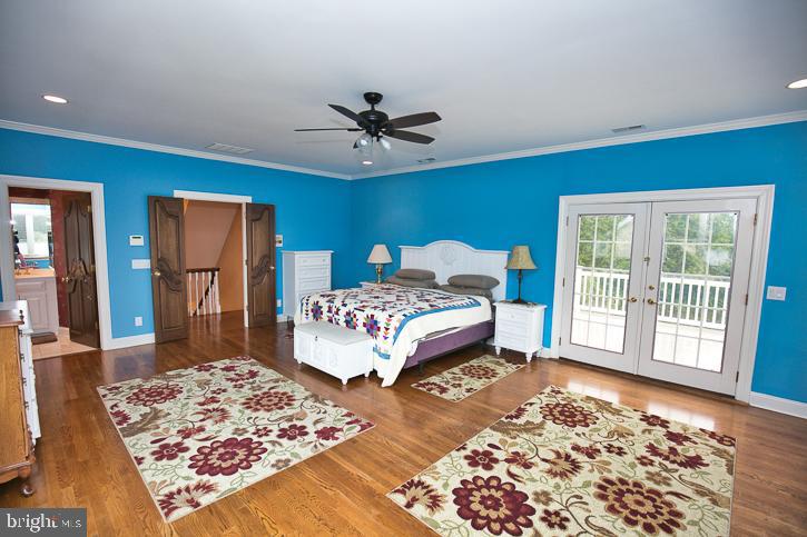 RIVERSIDE PINES - Residential