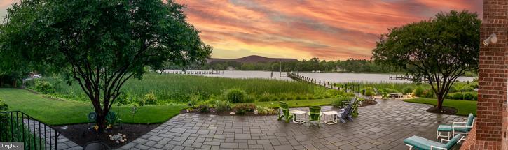 RIVERSIDE PINES - Residential