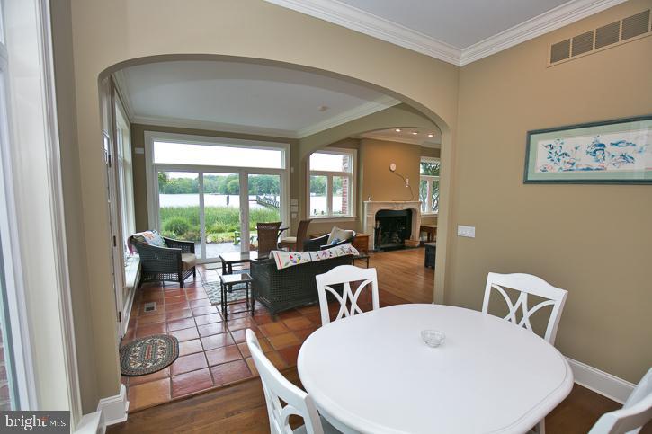 RIVERSIDE PINES - Residential