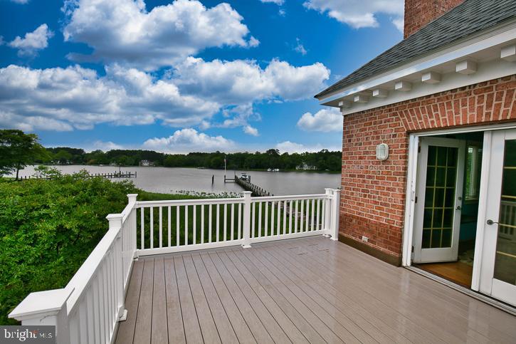 RIVERSIDE PINES - Residential