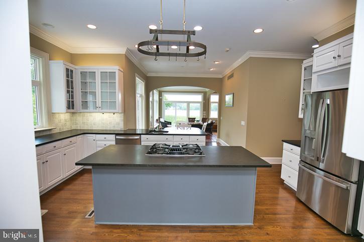 RIVERSIDE PINES - Residential