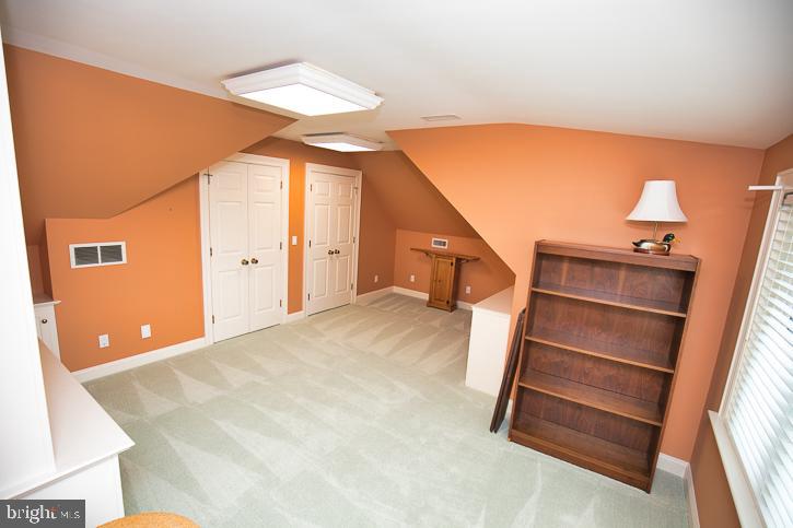 RIVERSIDE PINES - Residential