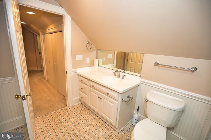 RIVERSIDE PINES - Residential