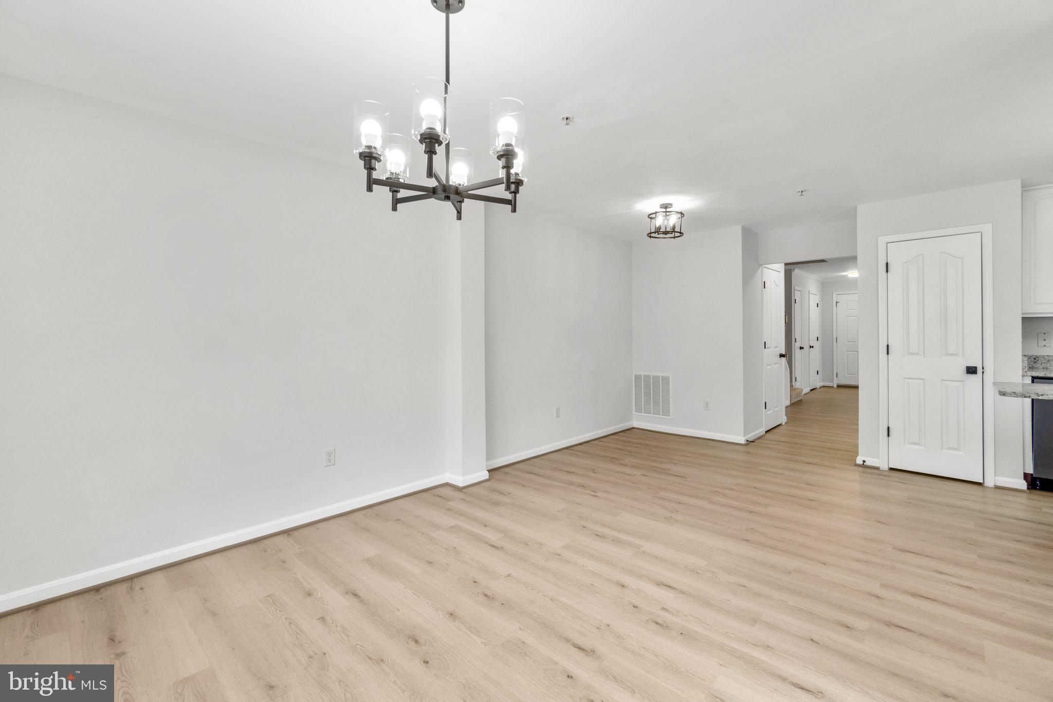 WILLOW BROOK - Residential