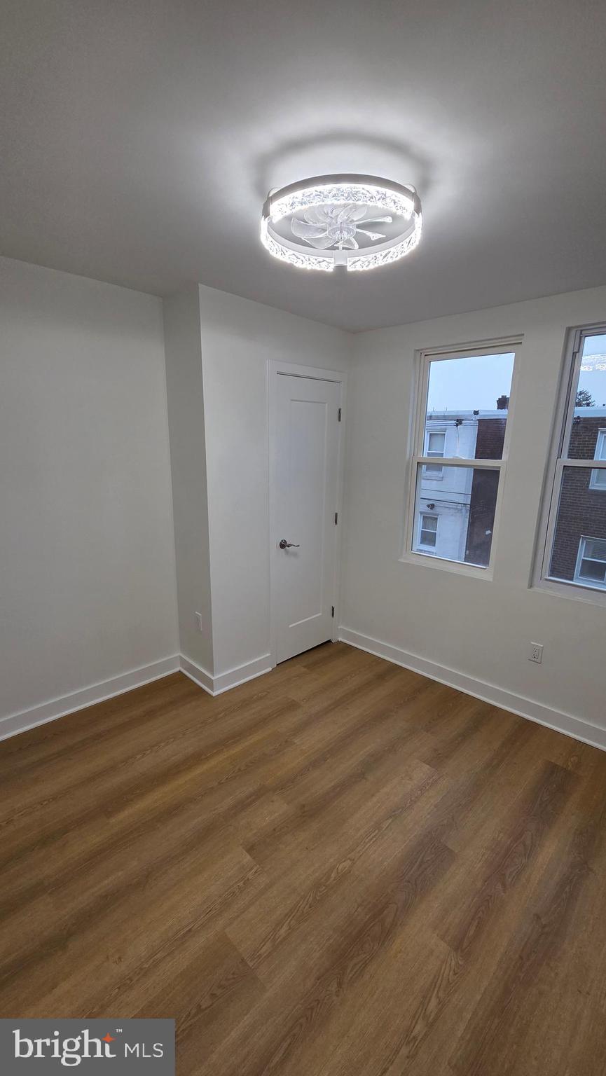 LAWNCREST - Residential