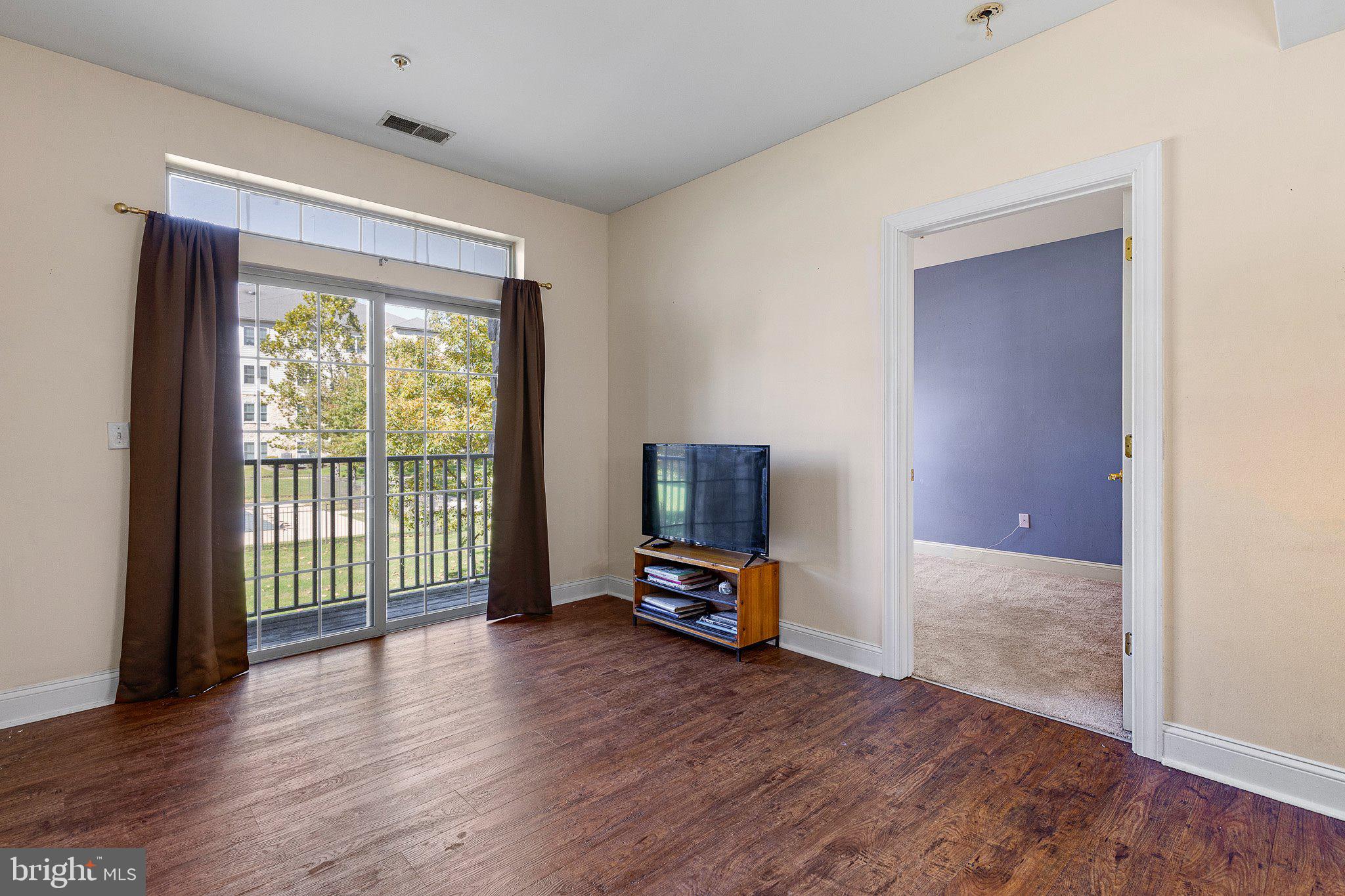 1000 FOUNTAINVIEW CIRCLE 1206