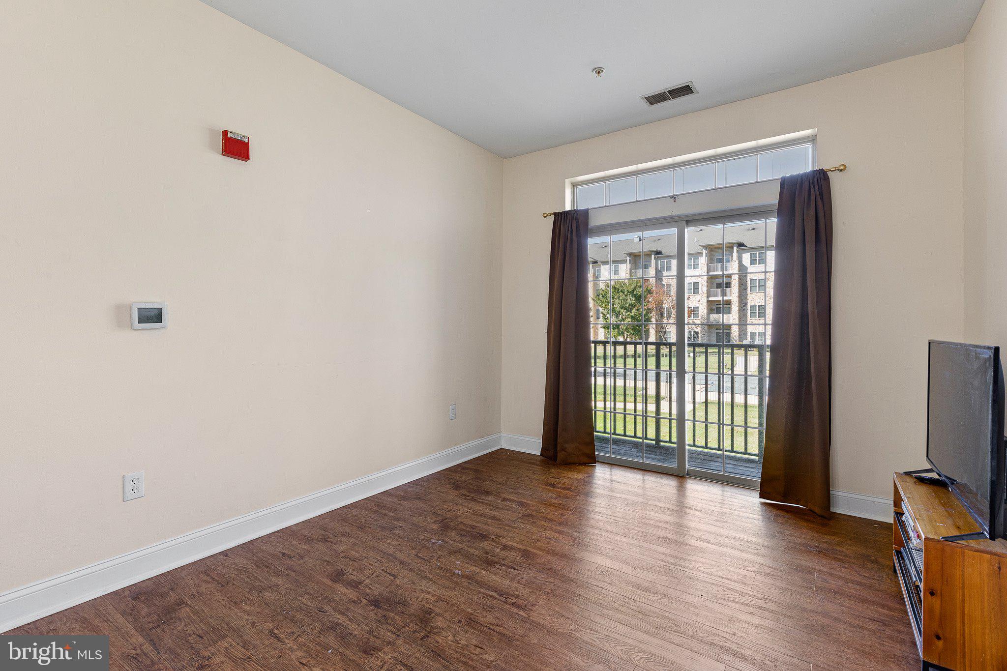 1000 FOUNTAINVIEW CIRCLE 1206