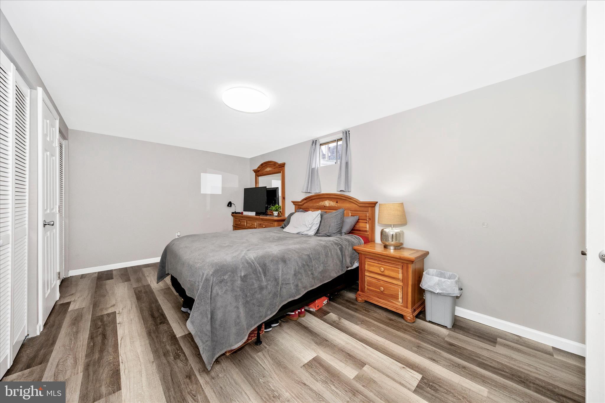 MEADOW BROOK - Residential