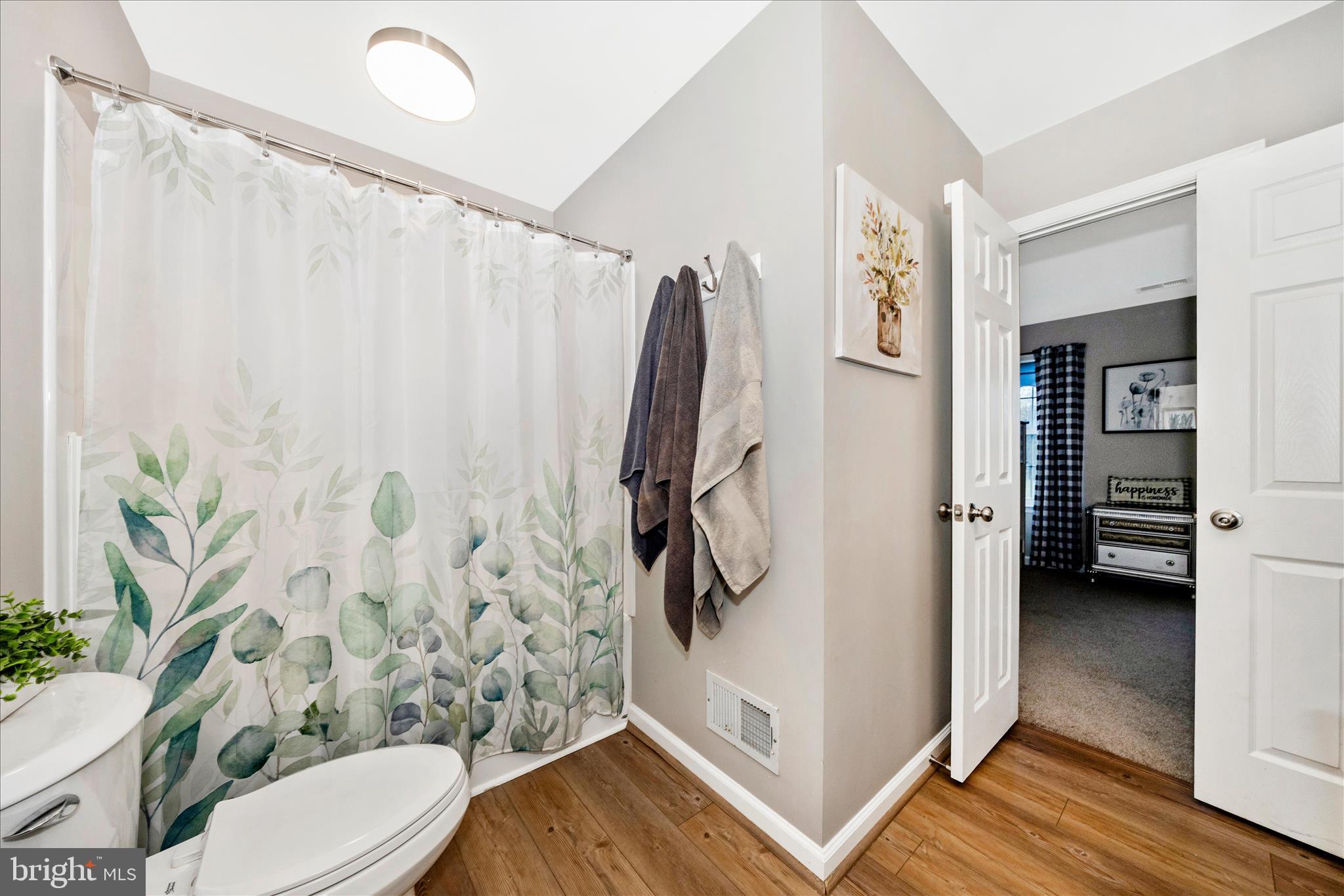 MEADOW BROOK - Residential