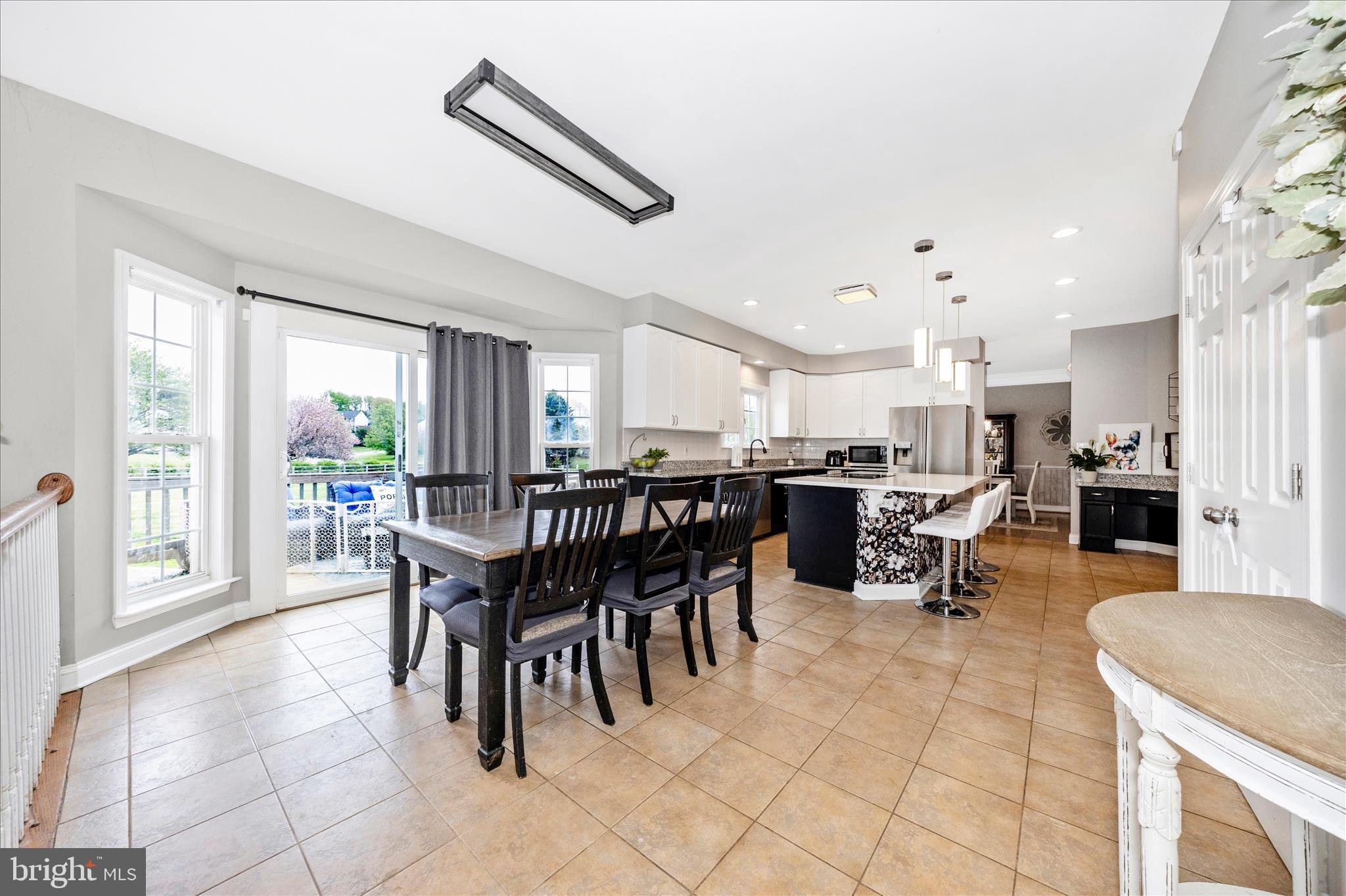 MEADOW BROOK - Residential