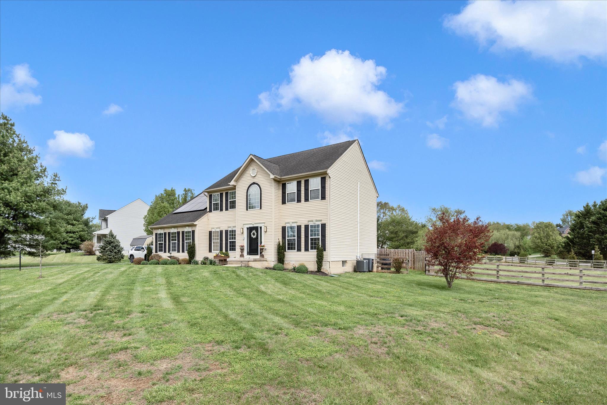 MEADOW BROOK - Residential