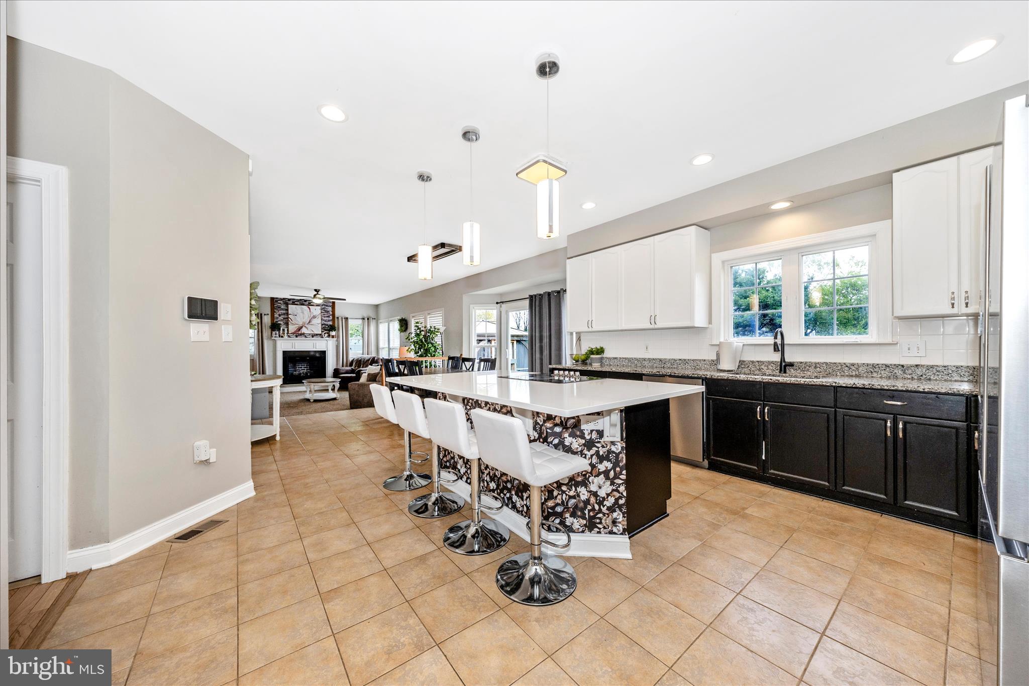 MEADOW BROOK - Residential