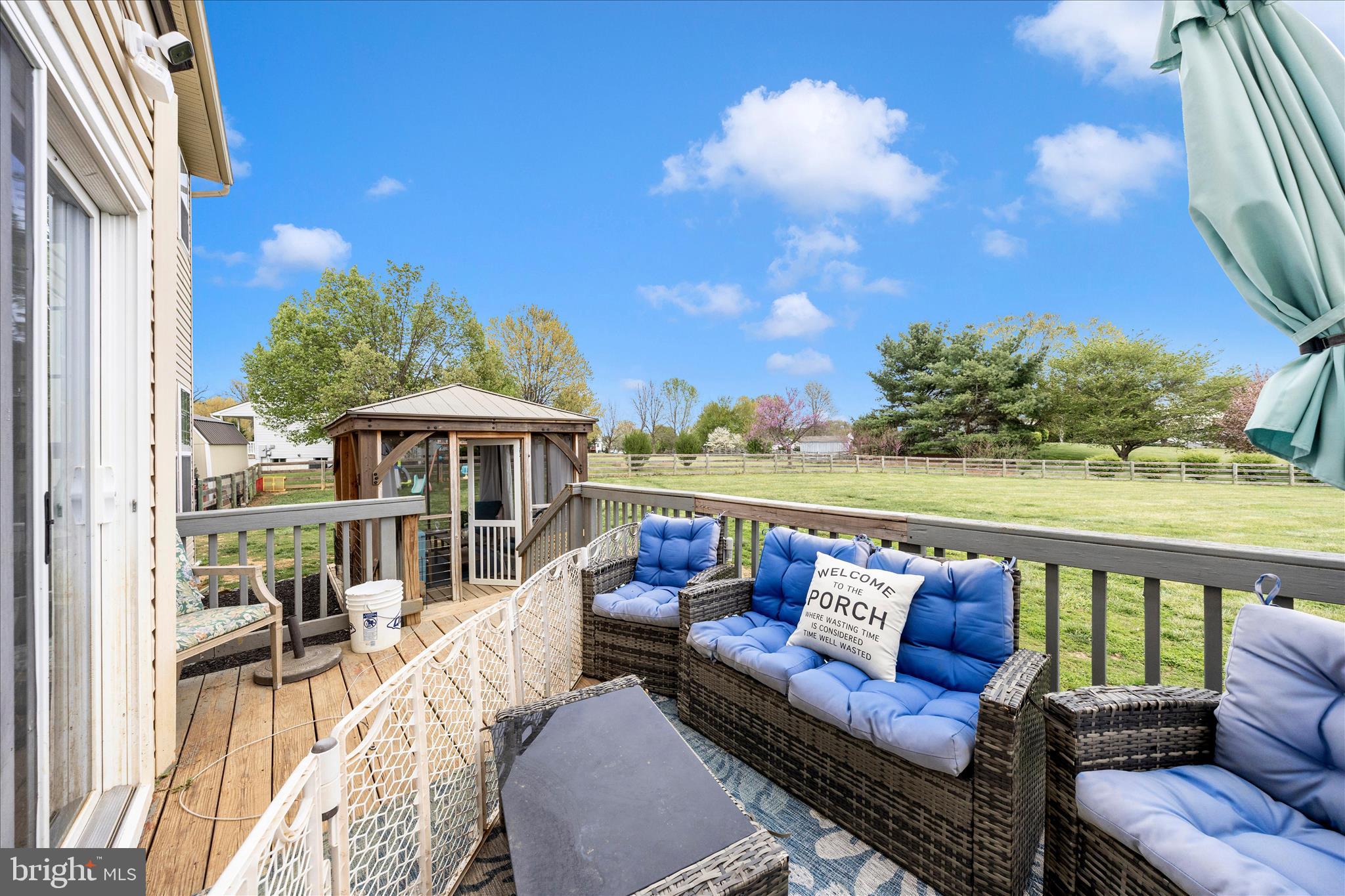 MEADOW BROOK - Residential