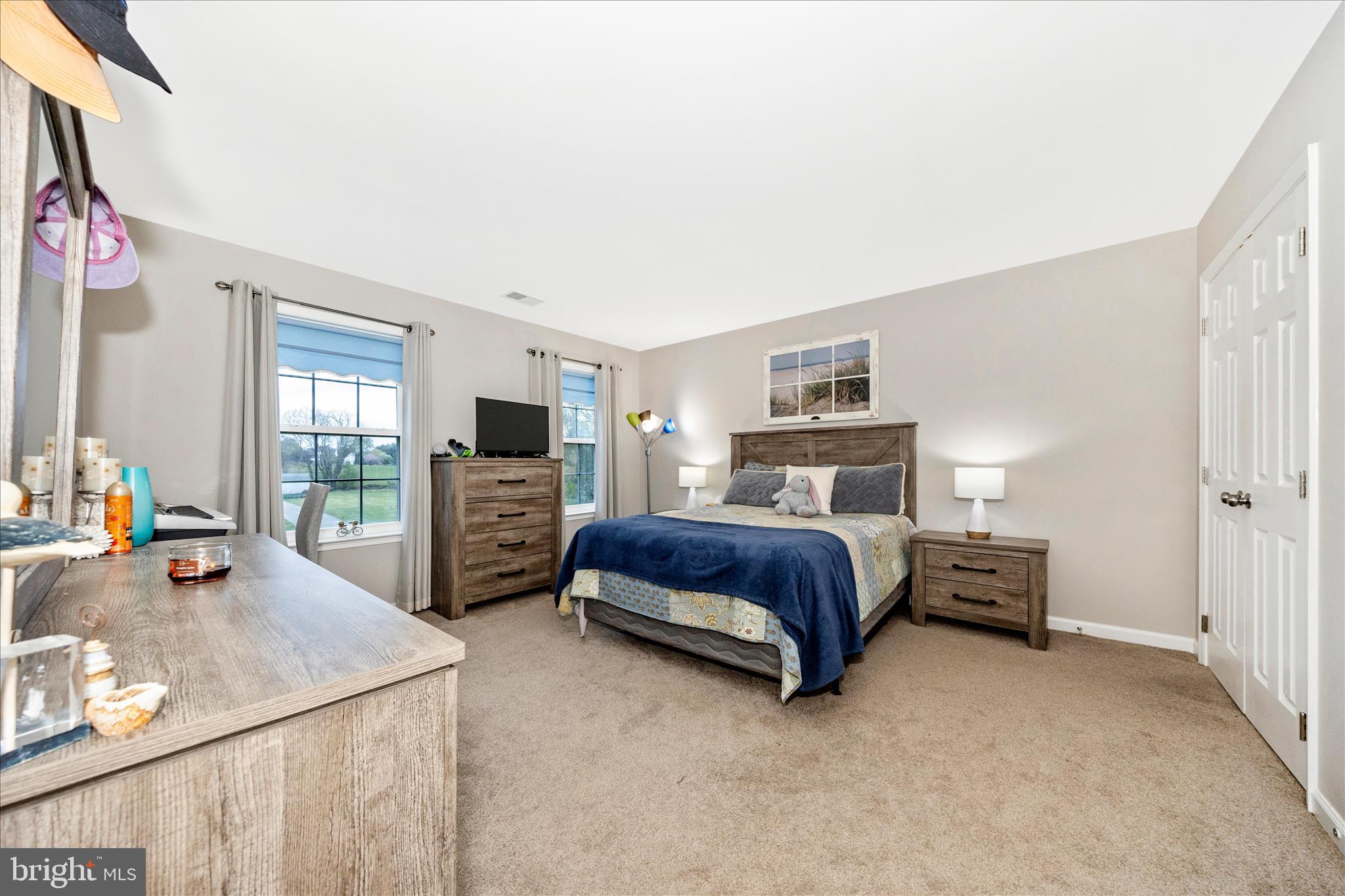 MEADOW BROOK - Residential