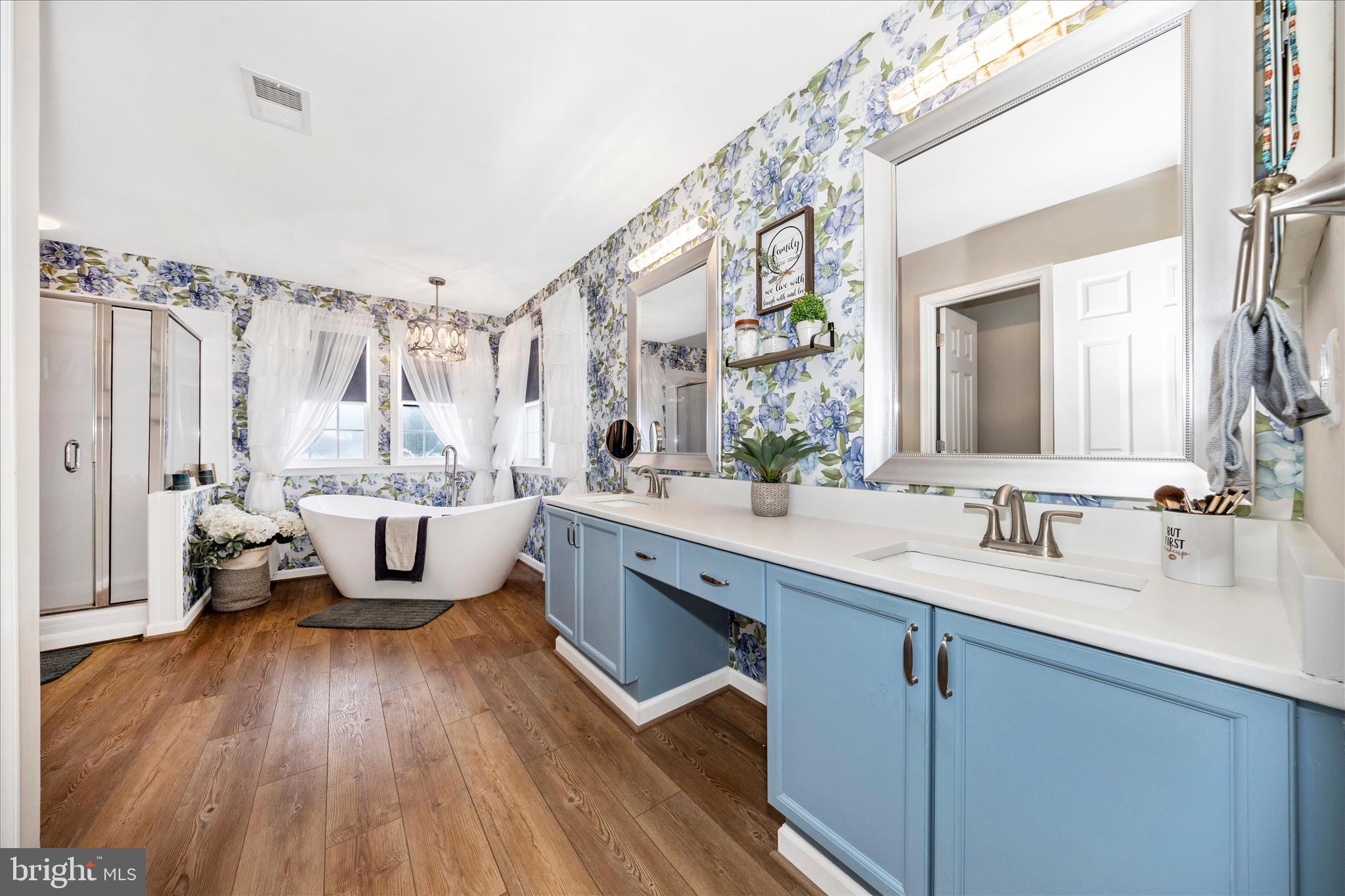 MEADOW BROOK - Residential