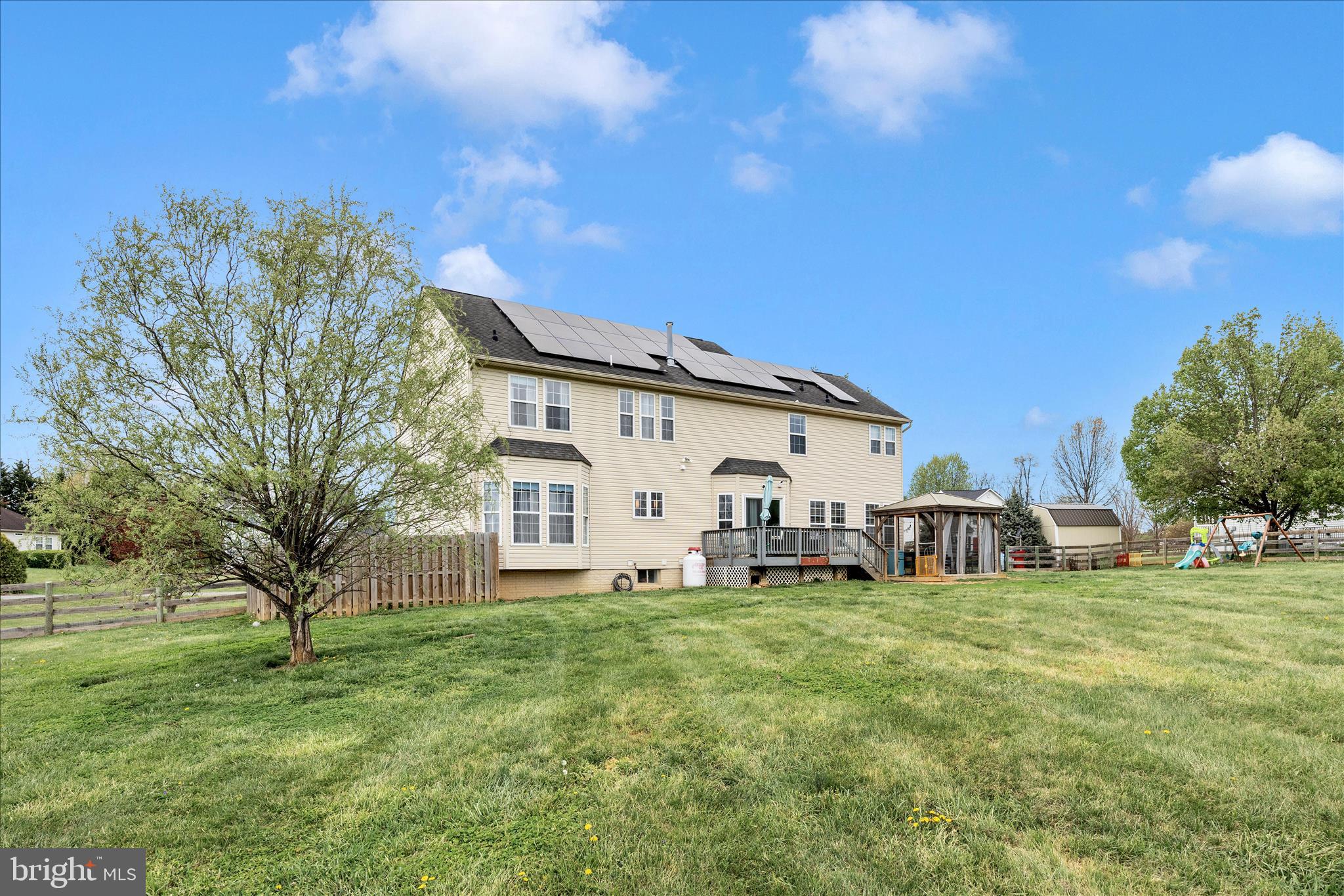 MEADOW BROOK - Residential